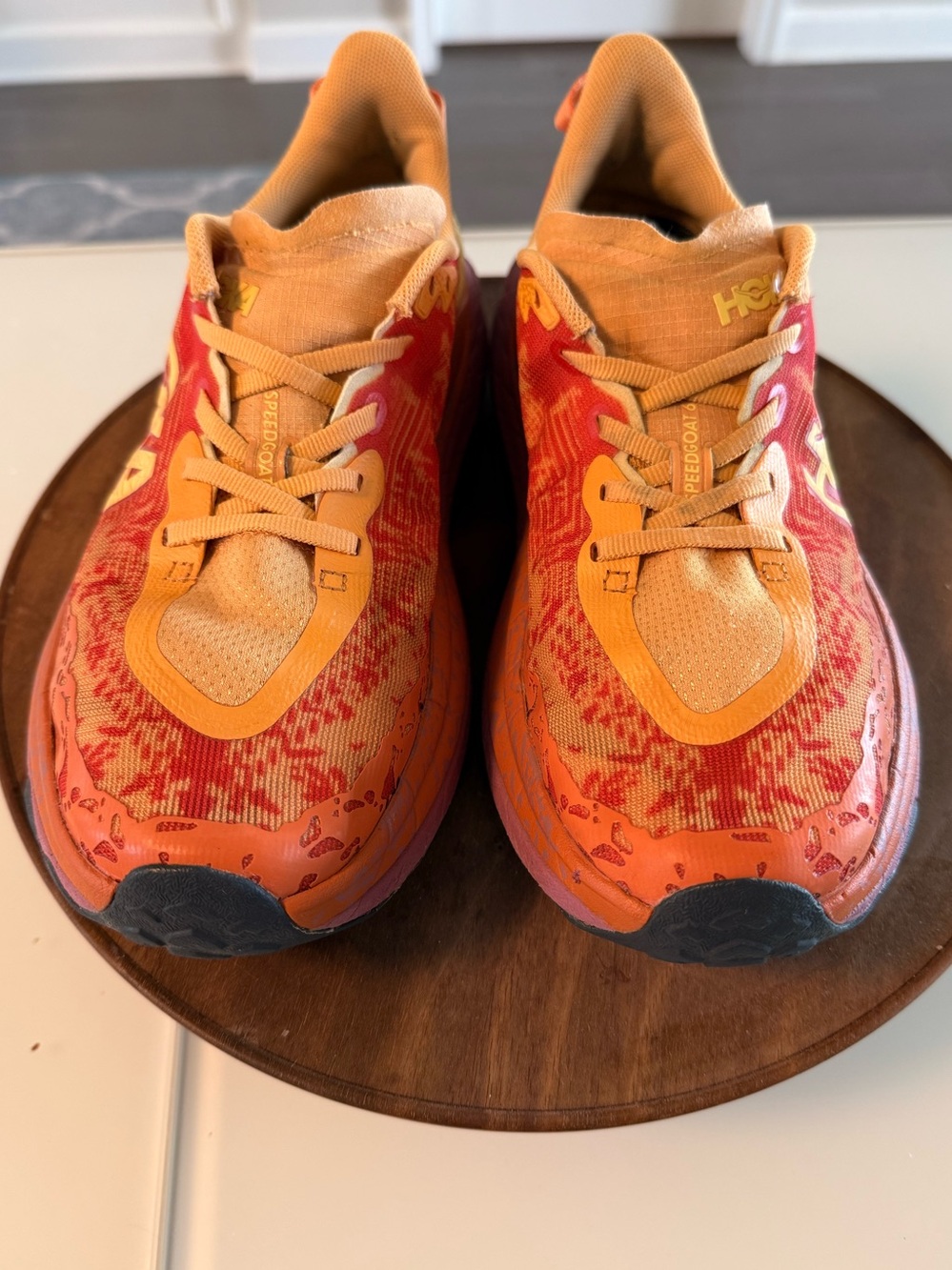 Hoka Women's Orange Red Speedgoat 6 Trail Running Shoe Size 8.5 - Picture 5 of 11